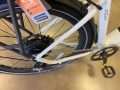 Serfas Dash E-Bike 500W Step Over White -Bicycle Specialty Store 1gM3fPJCb0PbbwAA 4TTJCDWQ