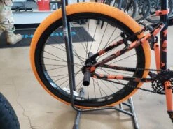 Se-bikes SE Bikes BLOCKS FLYER 26 - Orange Camo 2022 -Bicycle Specialty Store 54ZveCMGRZzEIWzVXvdfCnOZY