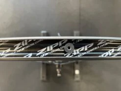 Zipp 808 Firecrest Carbon Tubeless Rim Brake Wheelset SRAM 10/11sp -Bicycle Specialty Store BkL6R3Cx18wziXZw5gt2ntWJs