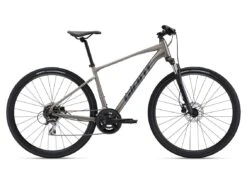 Giant Roam 3 Disc -Bicycle Specialty Store DlZ haT4jGsyx831KW2M42BHw