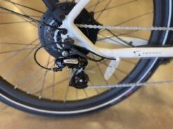 Serfas Dash E-Bike 500W Step Over White -Bicycle Specialty Store f8qAos8on8nLWVKzTnvl9FB0o