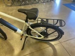 Serfas Dash E-Bike 500W Step Over White -Bicycle Specialty Store rmnZ XDapHGec FNGuYvEvpuc