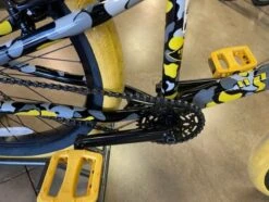 Se-bikes SE Bikes SE So Cal Flyer 24 Yellow Camo 2021 -Bicycle Specialty Store ymy0HgQeaTo8ynuVUiWL4IZMg