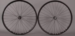 H Plus Son Archetype Road Bike Wheelset DT Swiss 370 Hubs 32h